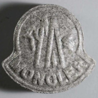 Moncler molecular scheme