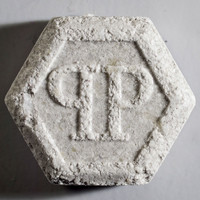 Philipp Plein molecular scheme