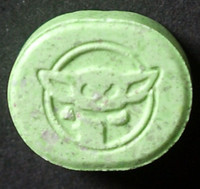 Green Yoda Plug molecular scheme