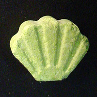 Green Clamshell molecular scheme