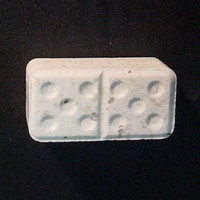 White Domino molecular scheme