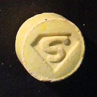 Yellow Superman molecular scheme