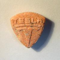 Orange Tesla molecular scheme