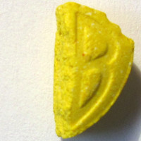 Yellow Warner Brothers molecular scheme