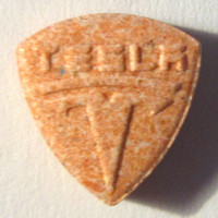 Orange Tesla molecular scheme