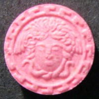 Pink Versace molecular scheme