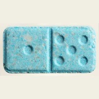 Domino molecular scheme