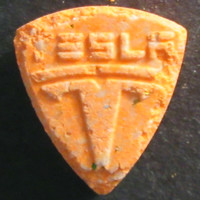 Orange Tesla molecular scheme