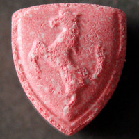 Red Ferrari molecular scheme