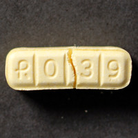 R039 molecular scheme