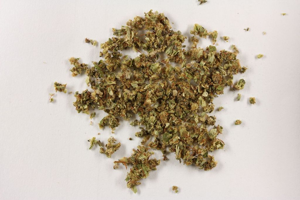 Cannabis with synthetic cannabinoid molecular scheme