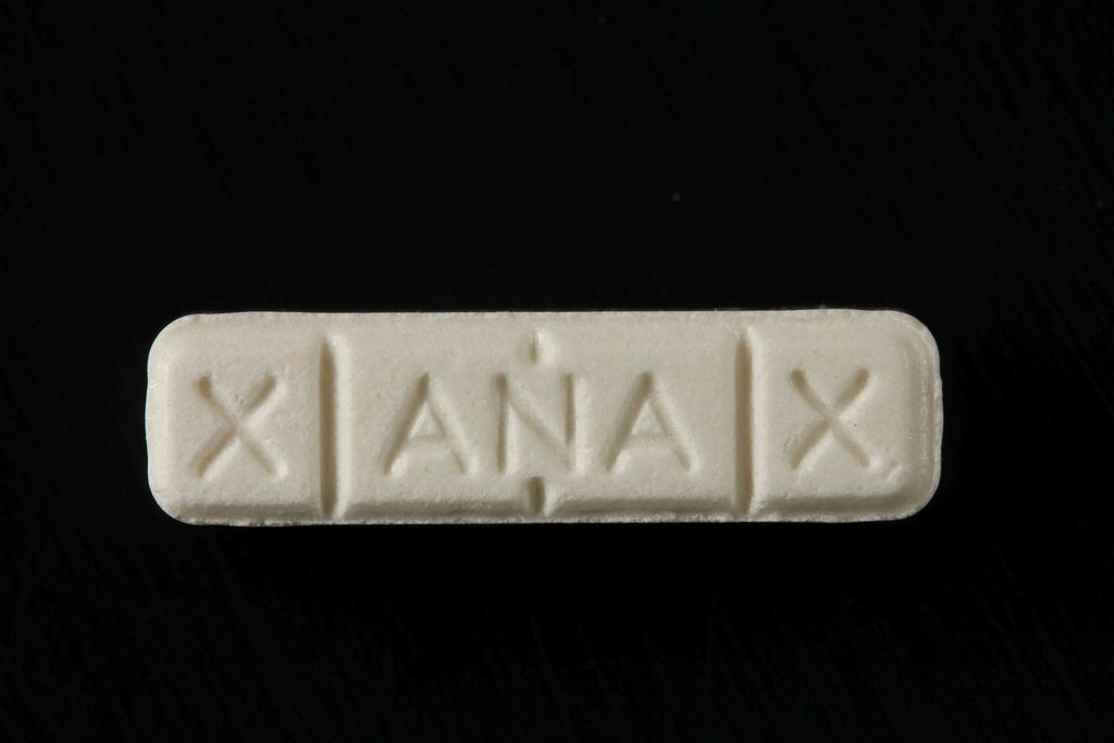 XANAX (bromazolam, caffeine and unknown substances... molecular scheme