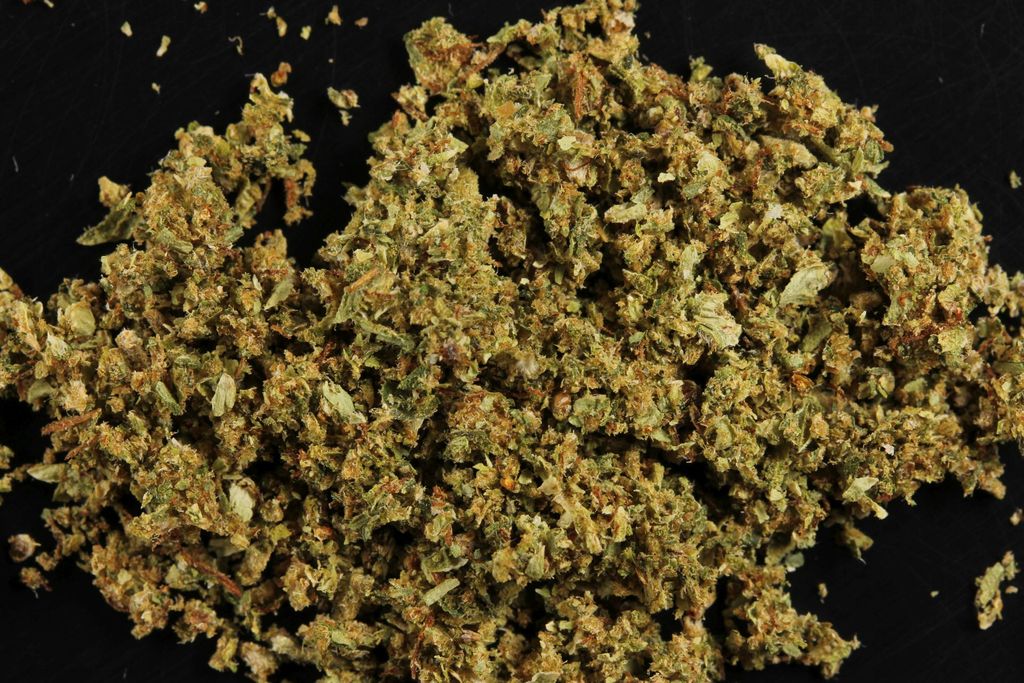 Cannabis with synthetic cannabinoid molecular scheme