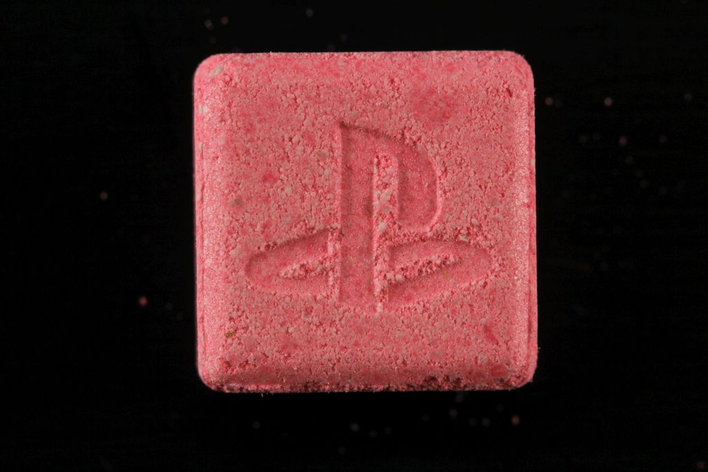 Playstation molecular scheme