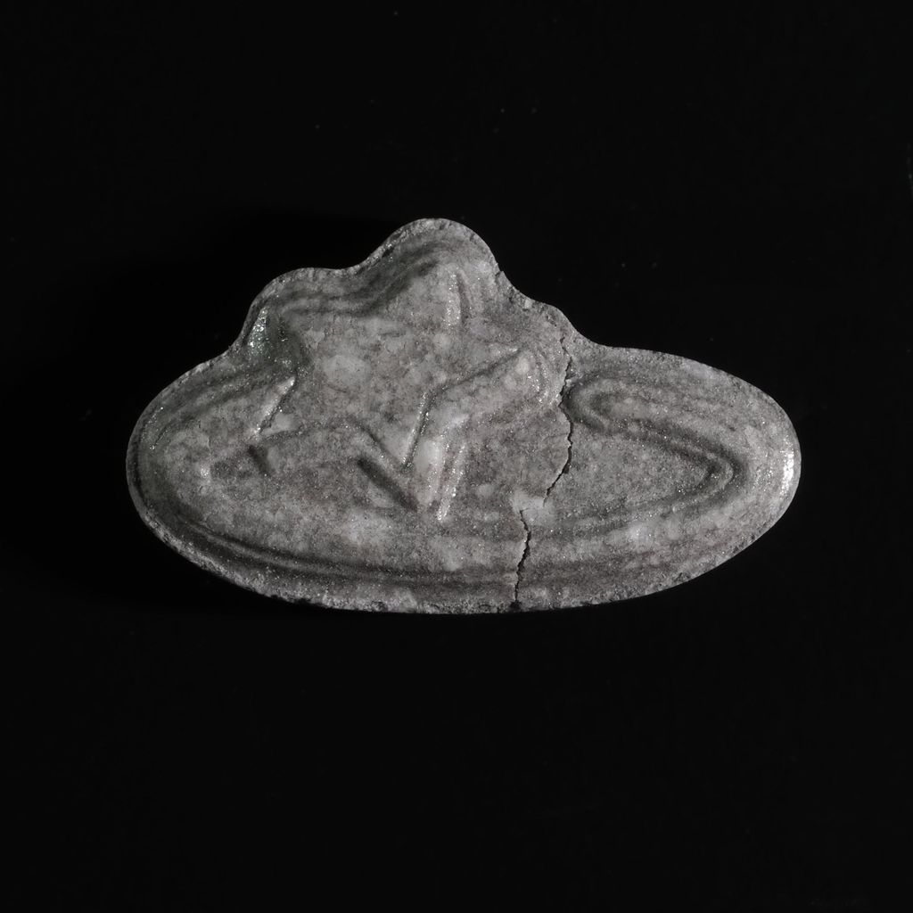 Pop Smoke molecular scheme