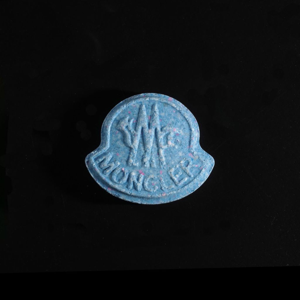 Moncler molecular scheme