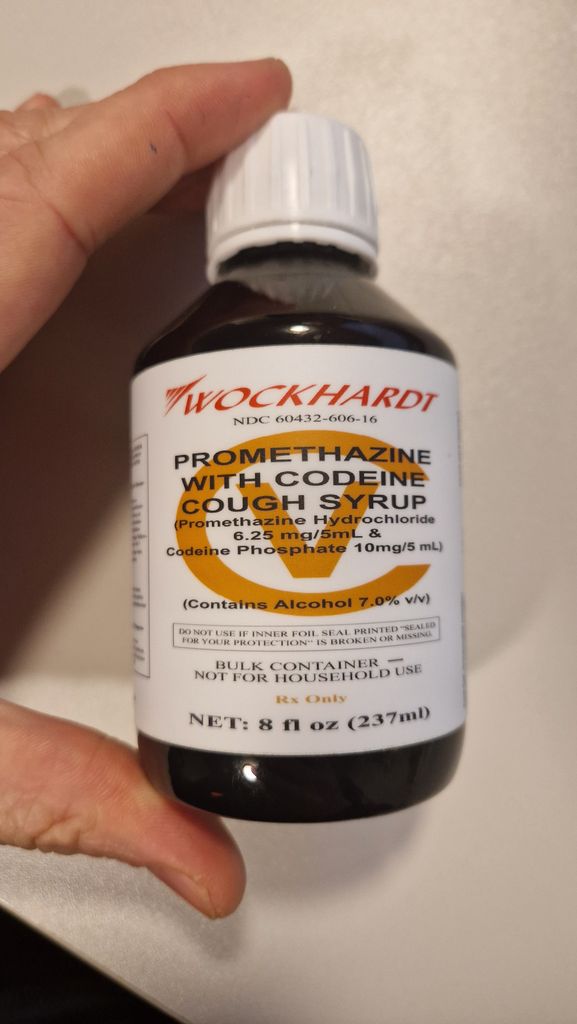 Morphine sold as codeine molecular scheme