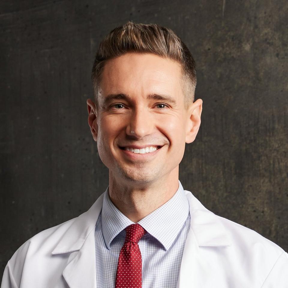Dr. Scott Hadland's headshot