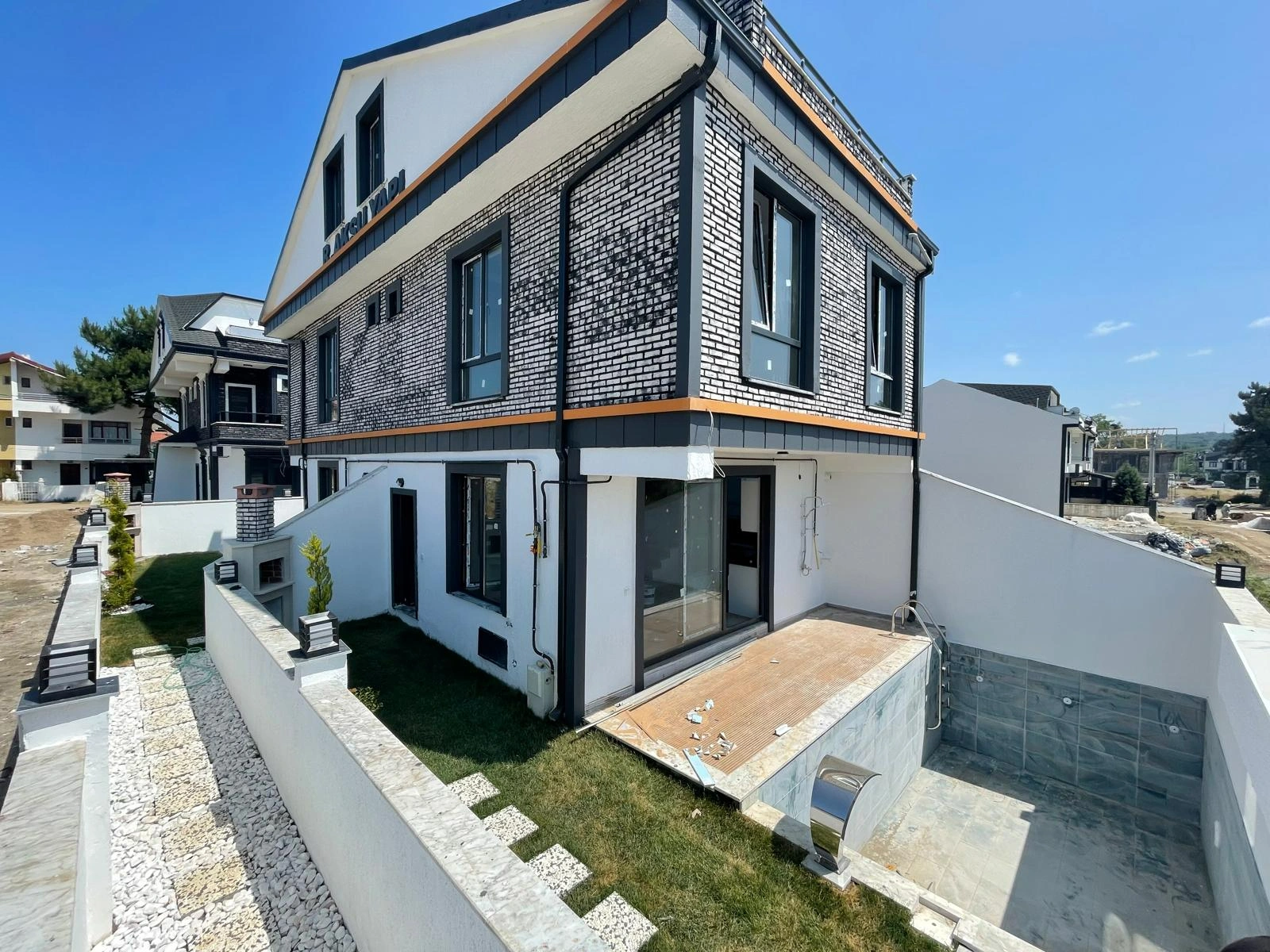 listing-cover