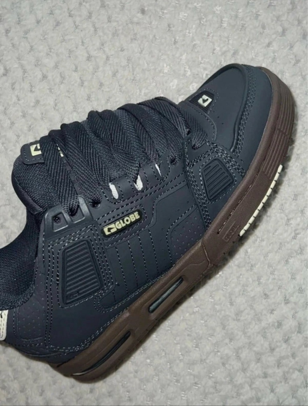 Globe Sabre Lead/Gum — nuotrauka 2