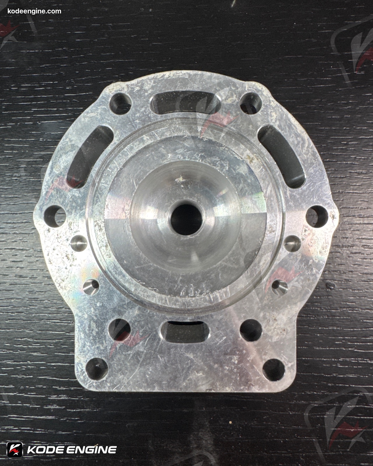 Aprilia cylinder head cover - M0707031 (Used condition) image 2