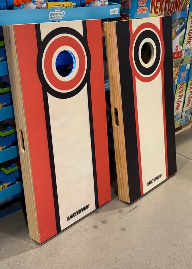 cornhole game