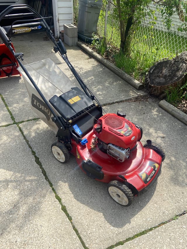 Toro Recycler 22 Personal Pace Self-Propelled Lawn Mower