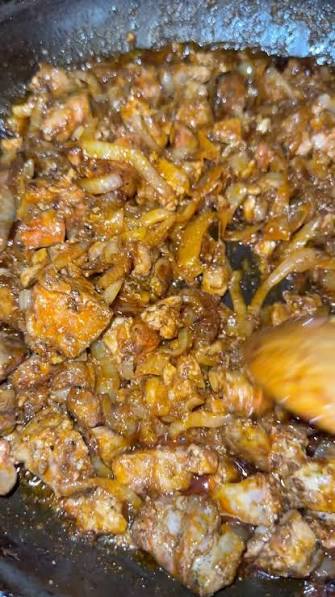 Caramelized Onion and Silan Liver