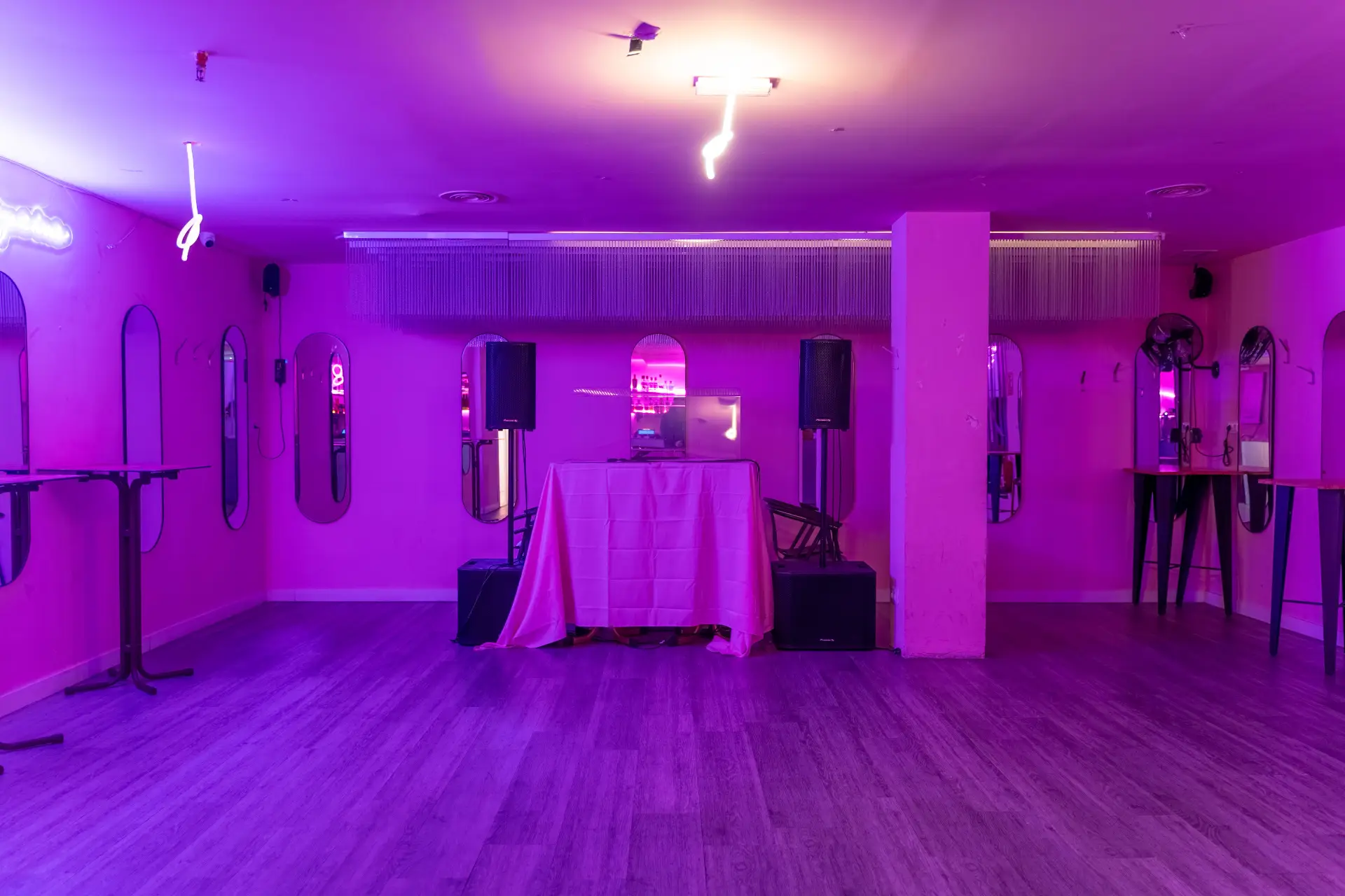 Imagen 2 de La Peluquería 2.0 - Restaurante en Chamberí Imagen 2 del restaurante