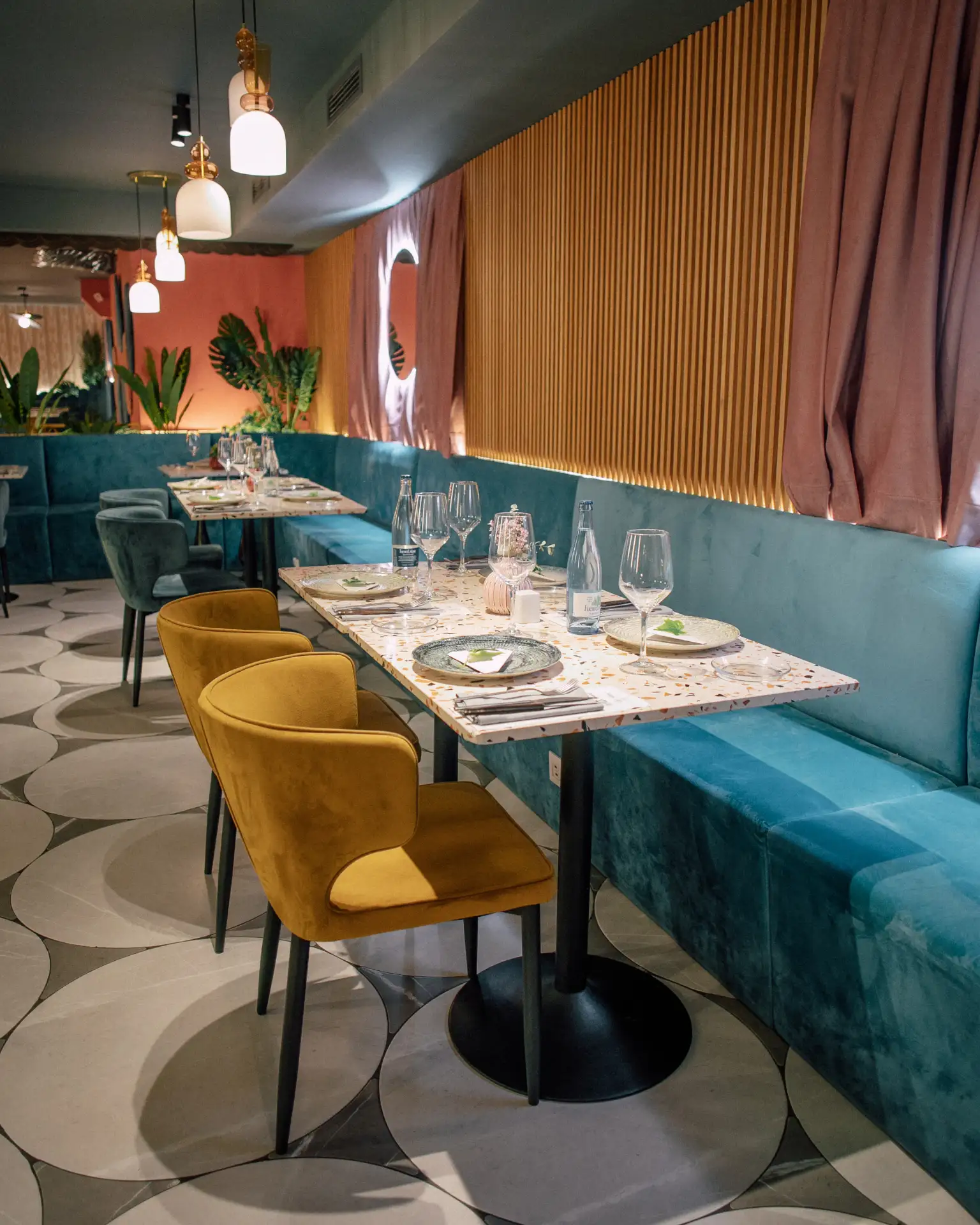 Imagen principal de La Lupa Restaurante en Madrid para planes de grupo