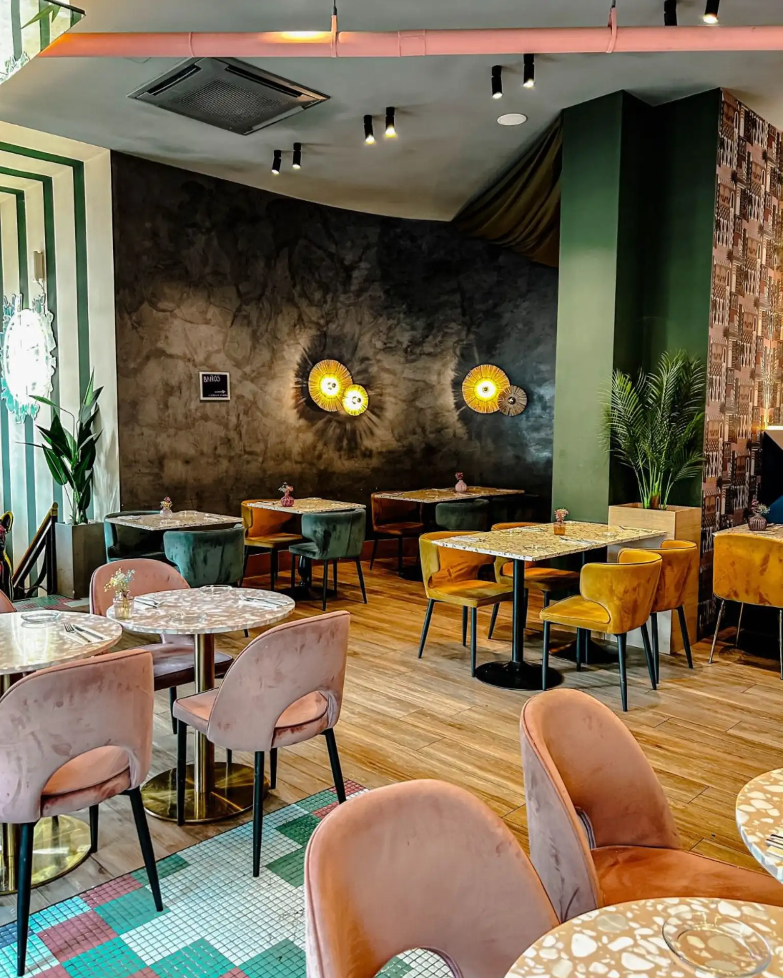Espacio Planta Superior para planes de grupo en Madrid