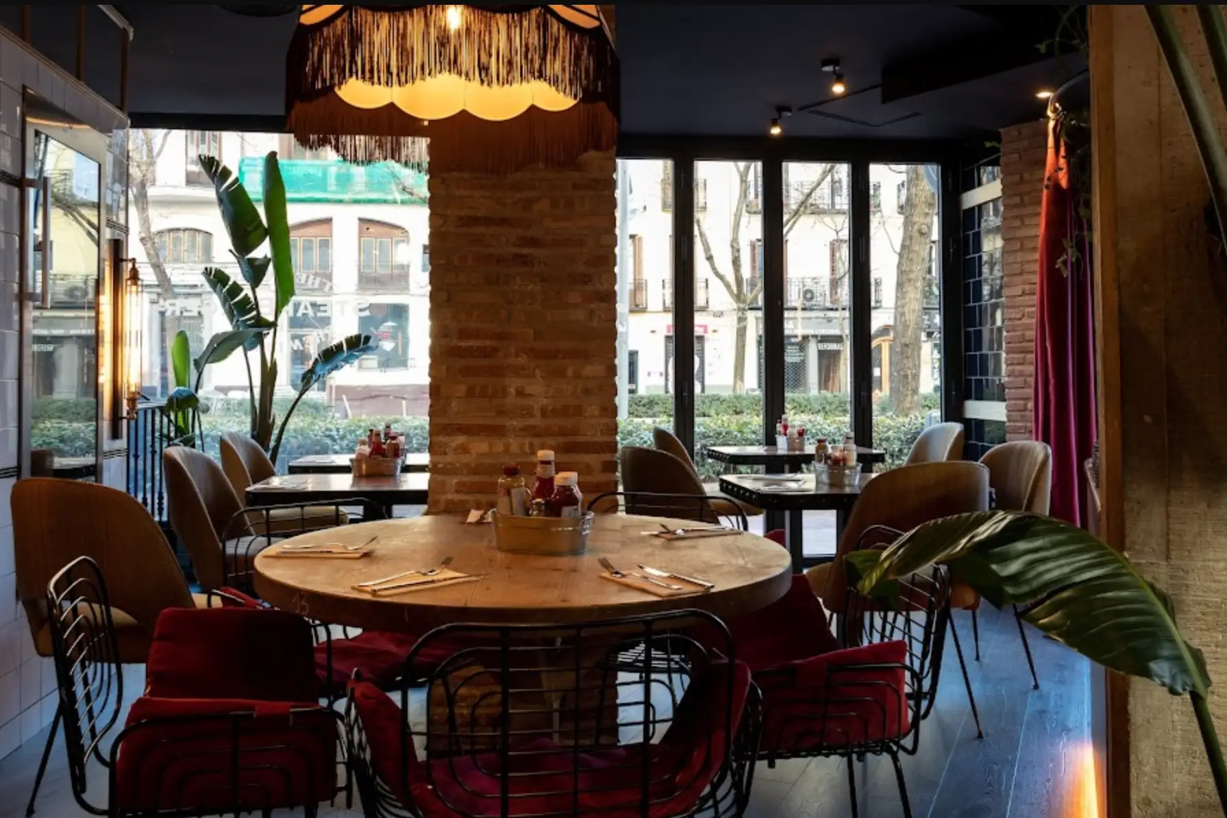 Imagen 2 de STEAK BURGER, Luchana - Restaurante en Chamberí Imagen 2 del restaurante