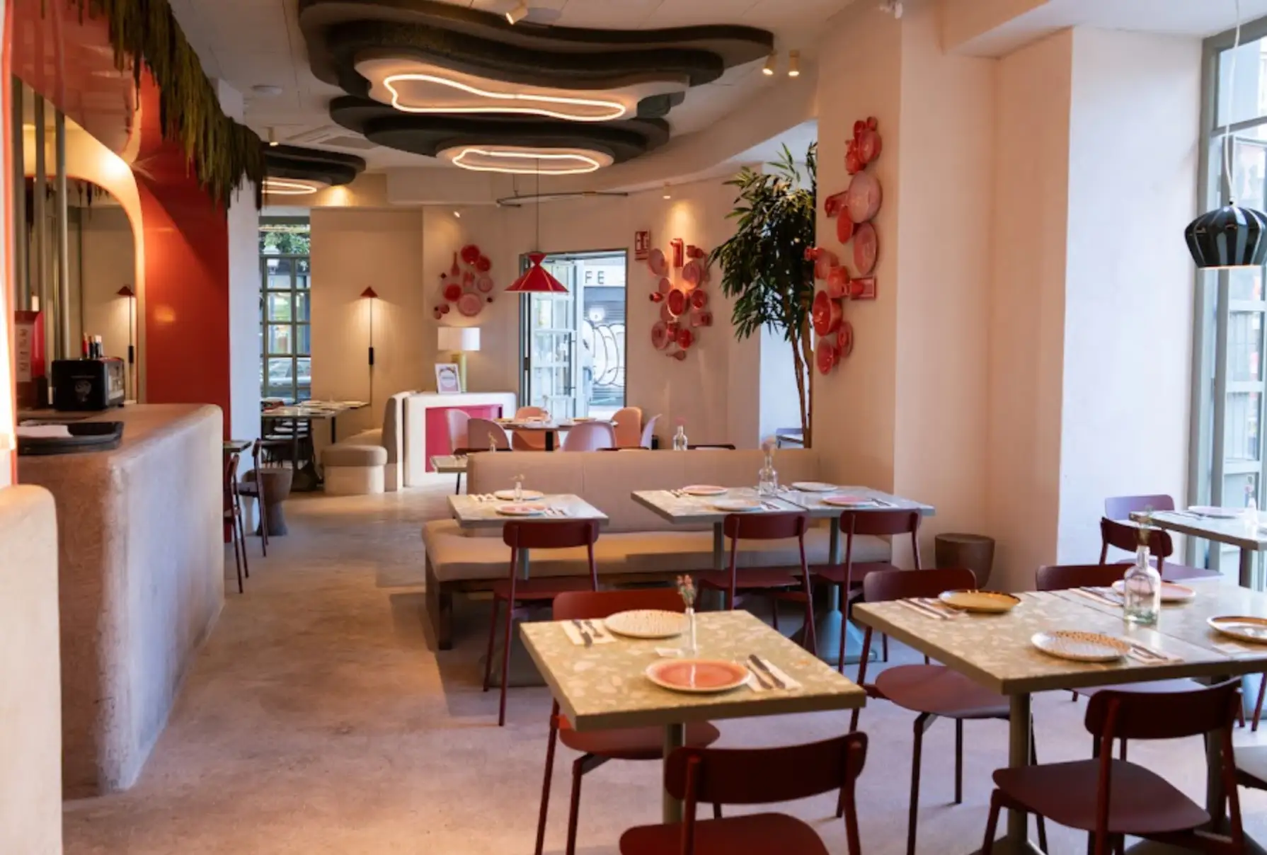 Imagen 2 de Superchulo Fuencarral - Restaurante en Otras Zonas Imagen 2 del restaurante