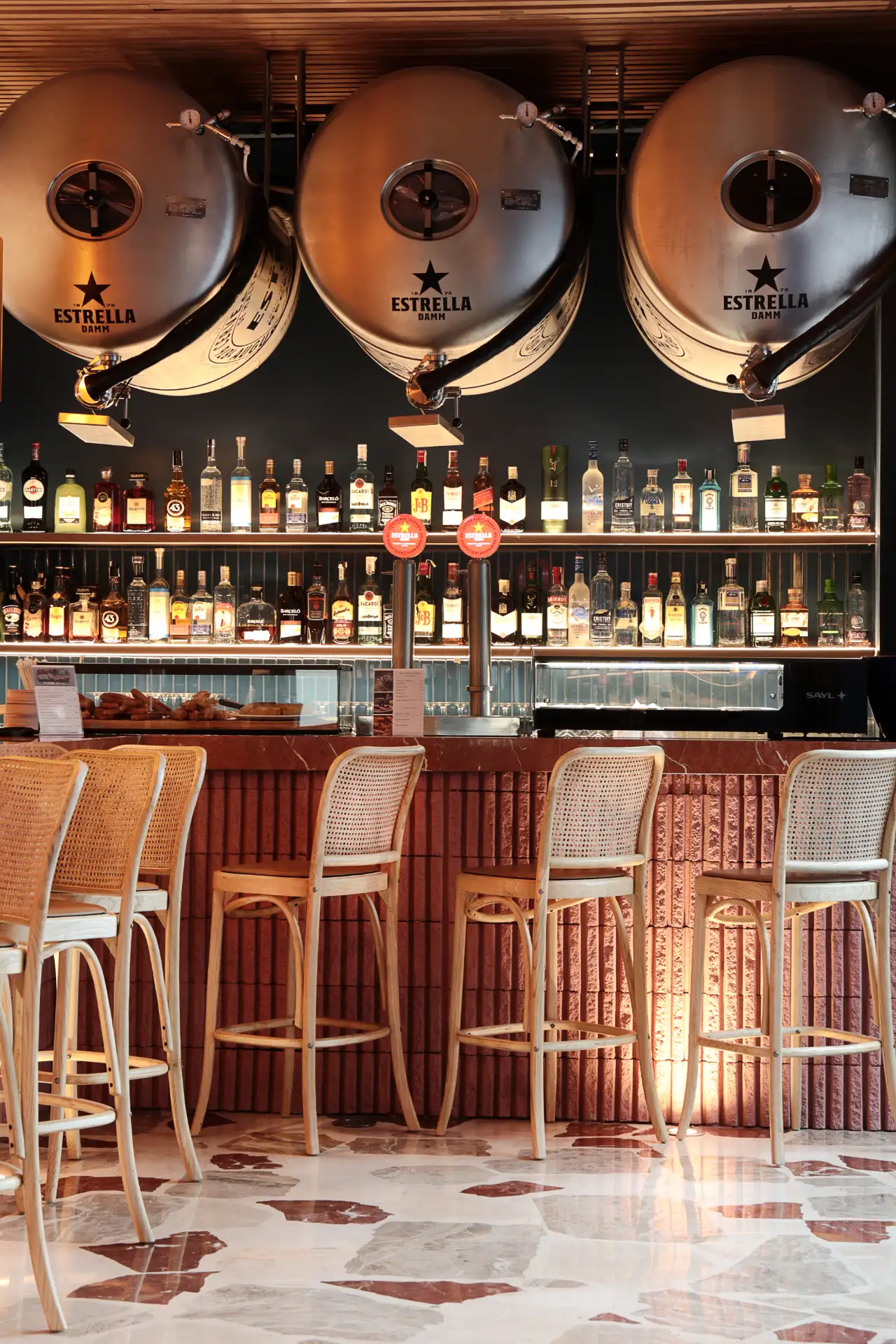 Imagen 3 de OVEN BERNABEU - Restaurante en Azca/Bernabeu Imagen 3 del restaurante