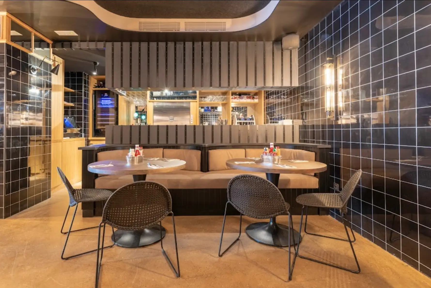 Imagen 2 de STEAK BURGER, Arenal - Restaurante en Otras Zonas Imagen 2 del restaurante