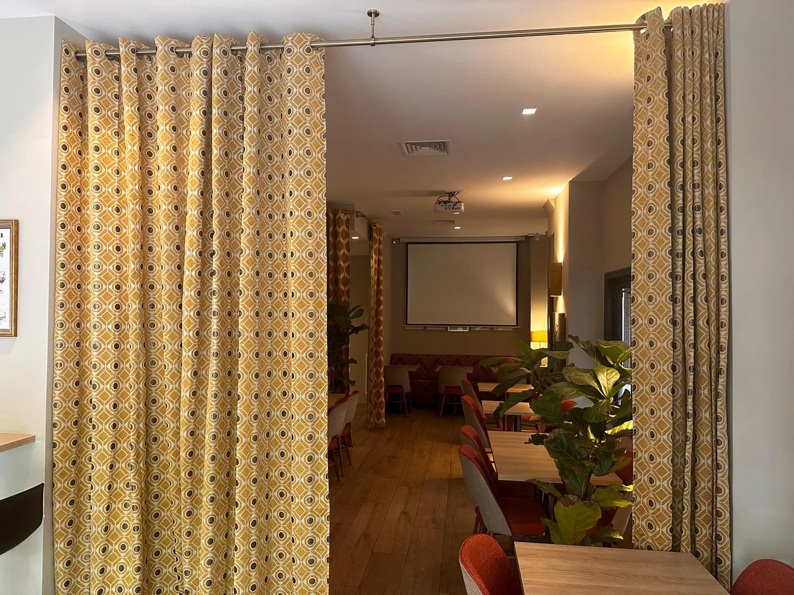 Imagen 8 de Petit Azca - Restaurante en Azca/Bernabeu Imagen 8 del restaurante