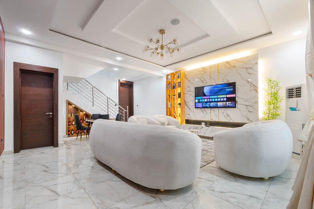 Four Bedroom Apartment with Cinema