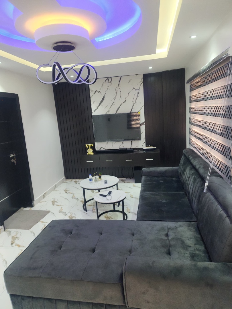 2 bedroom shortlet Soluyi Gbagada.