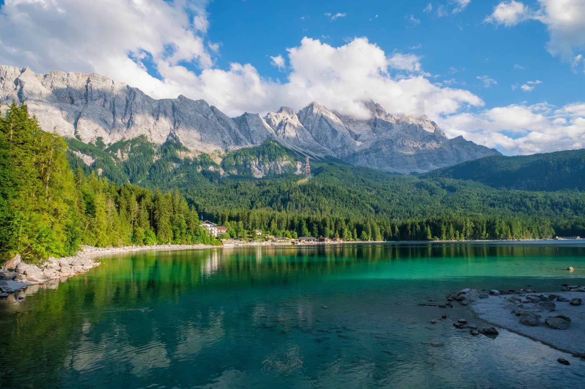 zugspitze-alpes-bavaroises.jpg Le massif de la Zugspitze, plus haut sommet d'Allemagne