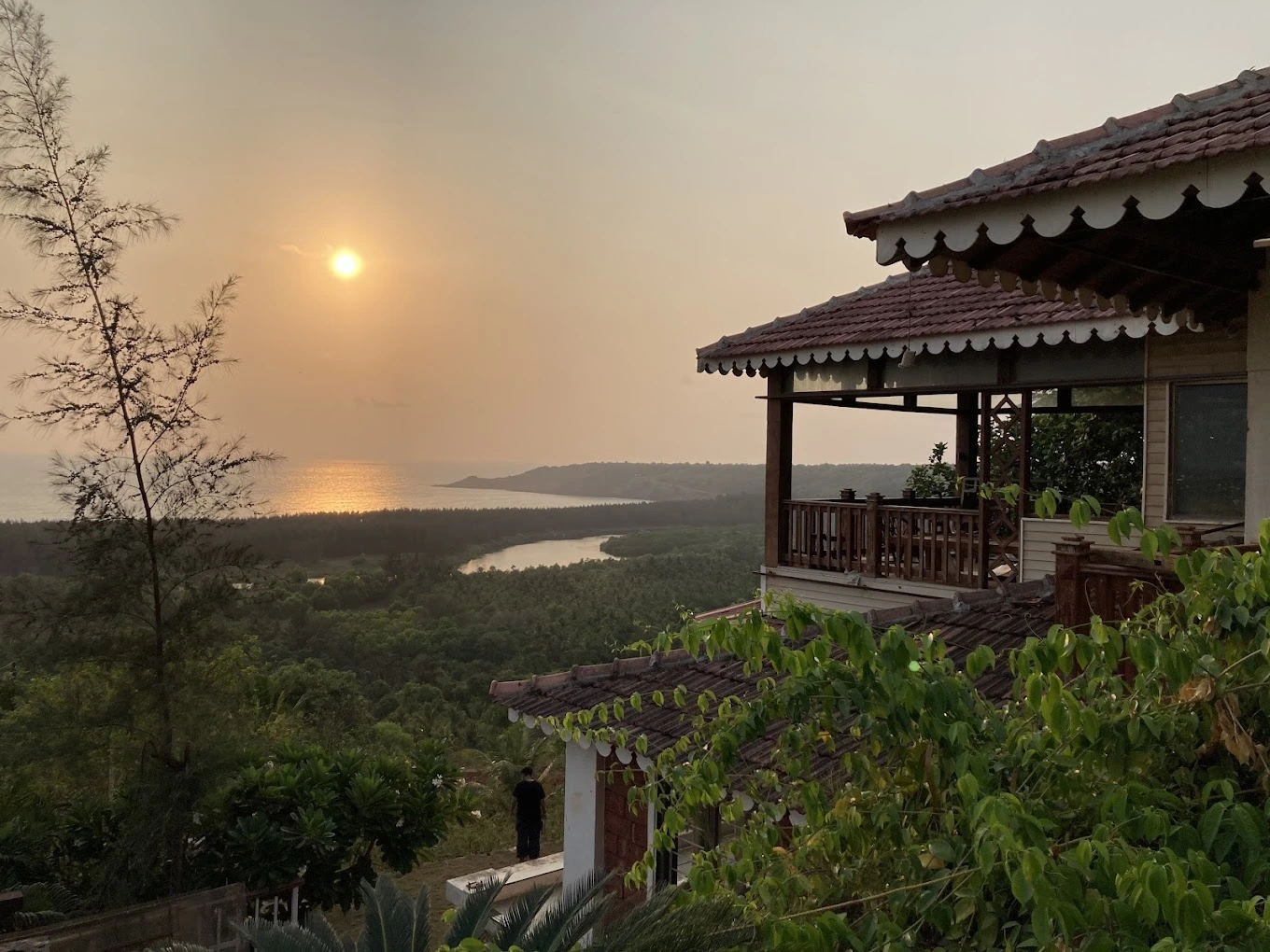 Malushte Chafa Seaview Aare Ware