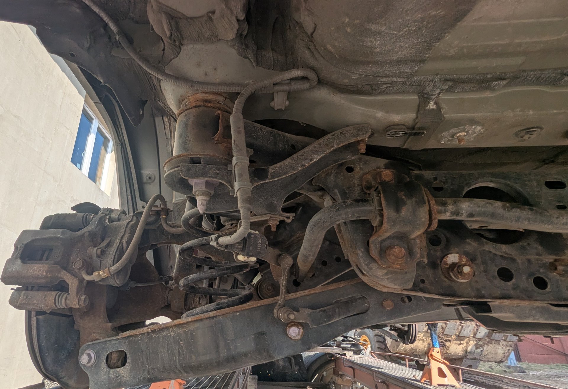 Toyota rav 4 skorodowane zawieszenie