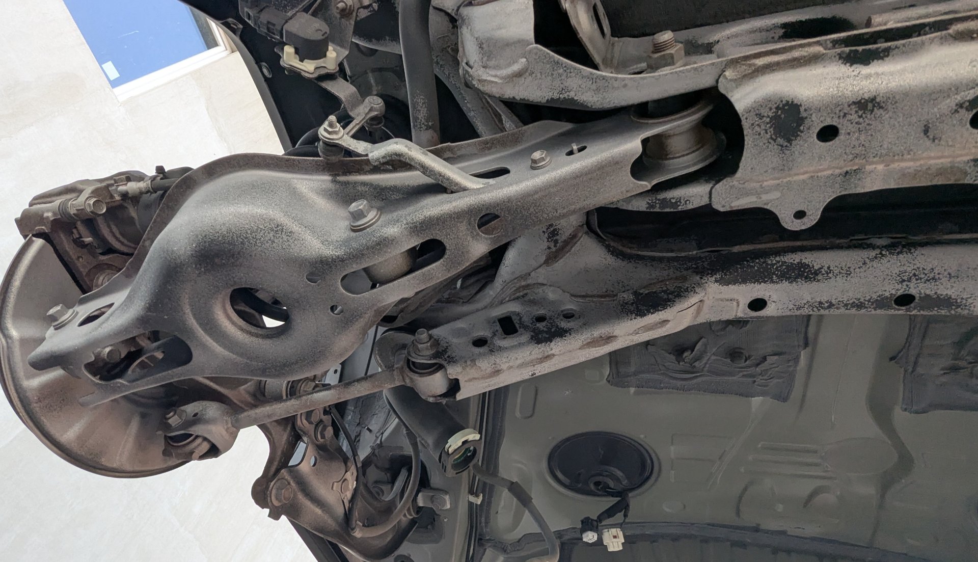 podwozie po wypiaskowaniu rav 4