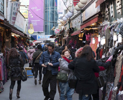 A Local’s Guide to Namdaemun Market – Seoul’s Oldest & Most Lively Market