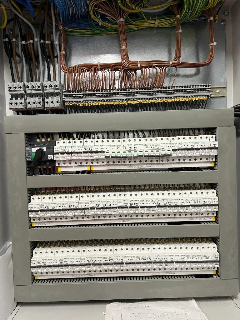 Elektricar - 1