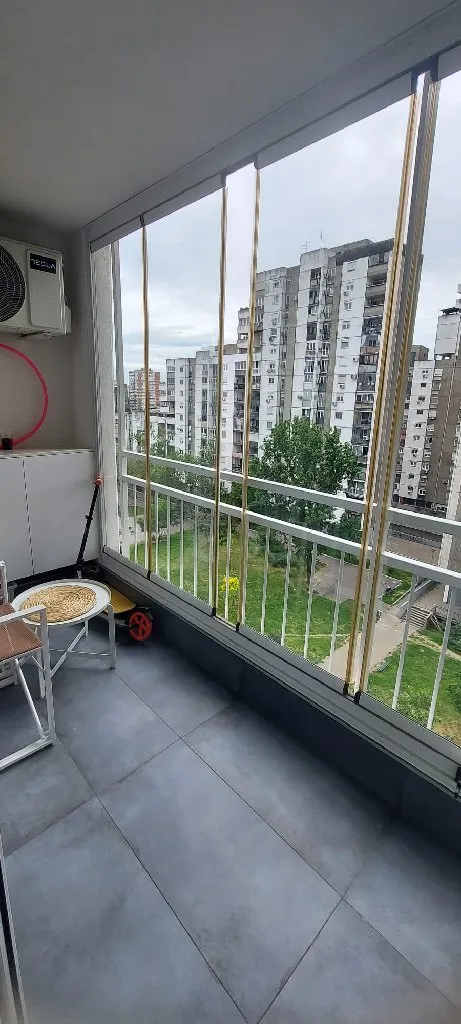 Nada Grujic, spremacica, i bejbisiter za macke - 3