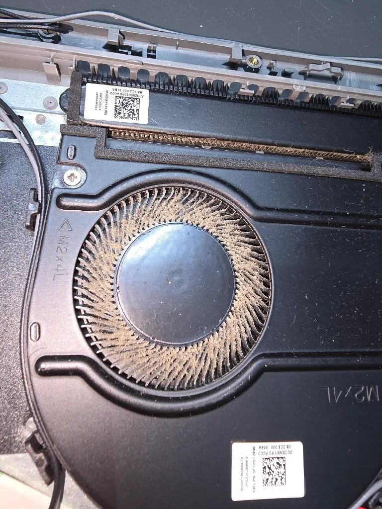 Reboot servis, prodaja računara i laptopova - 2