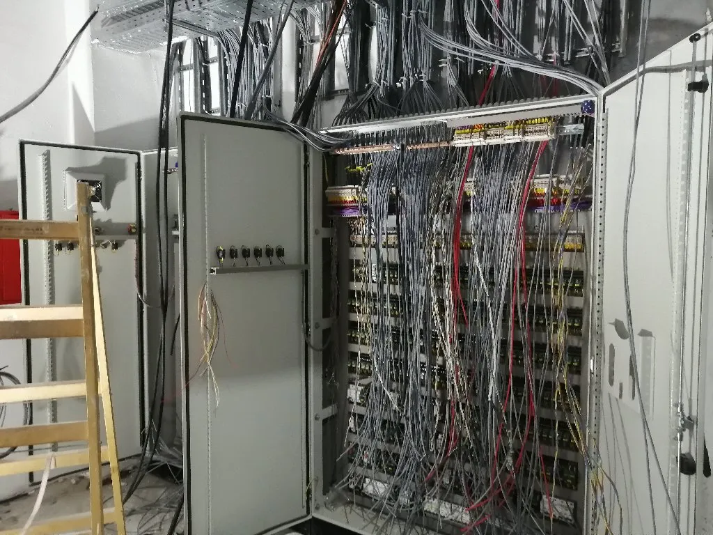 Elektro instalater