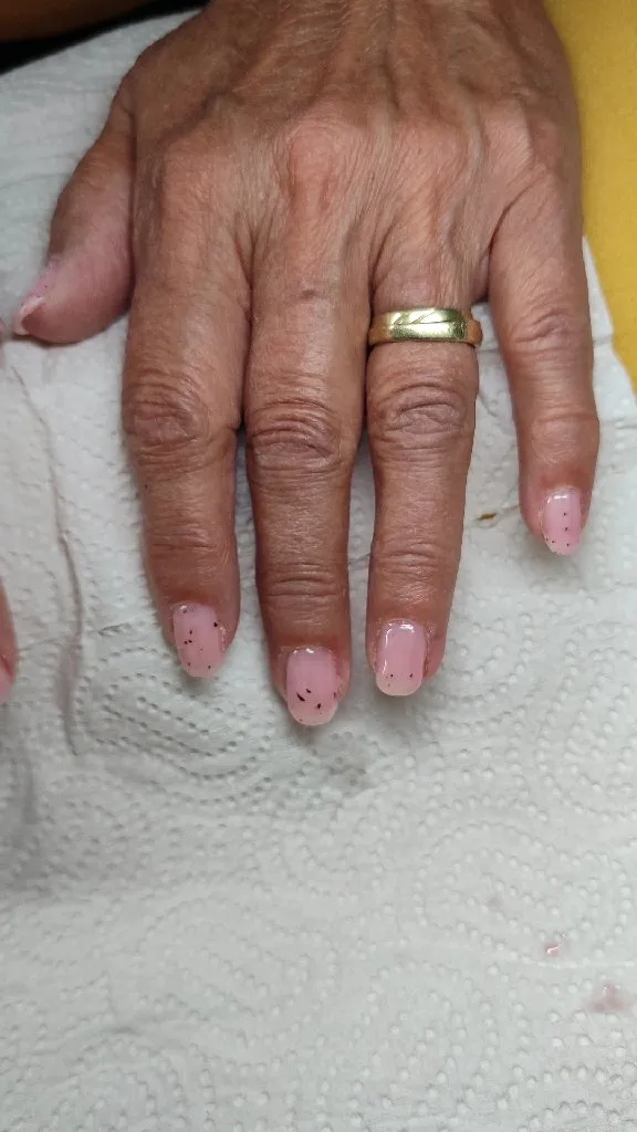 Nice nails Ns - 1