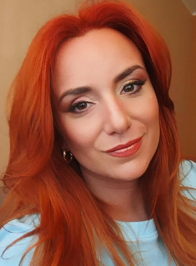 Makeup artist - 4
