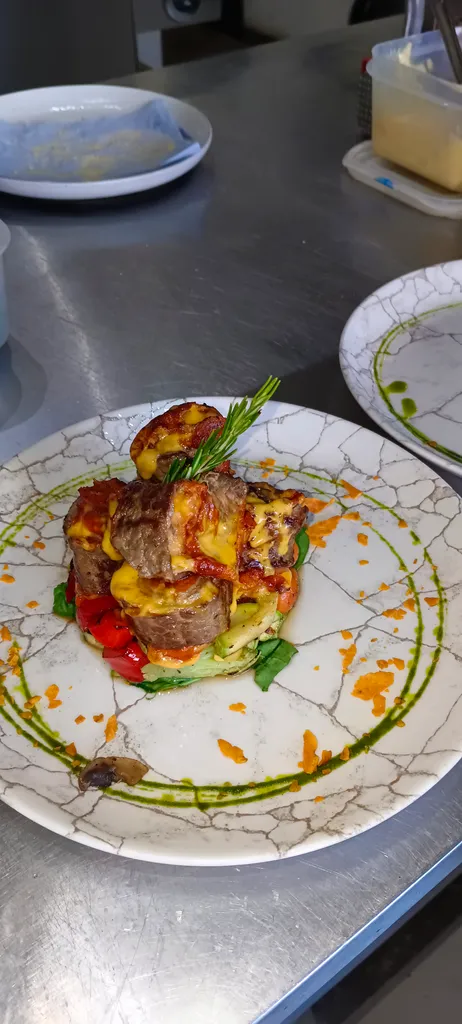 Kuvam po porudzbini i pisem tekstove 😇 - 1